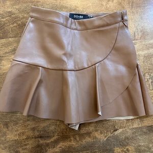 DO+BE faux leather mini skort in BROWN and SM. Never worn